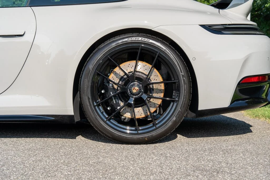 2026 Porsche 992 Carrera GTS - Image 12 of 31