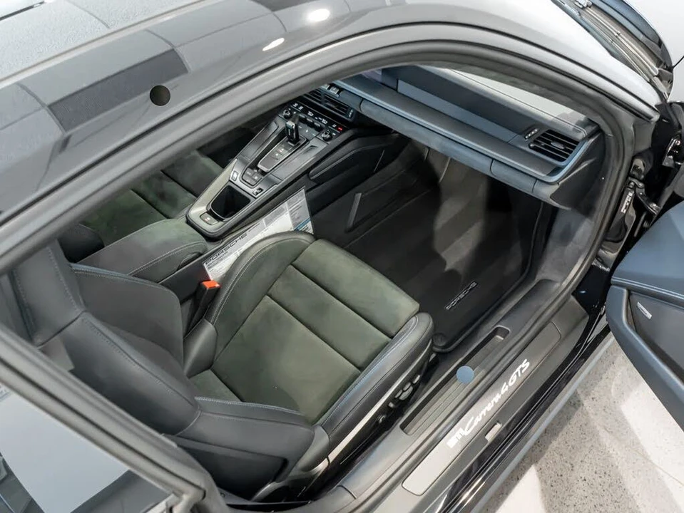 2026 Porsche 992 Carrera GTS - Image 25 of 31