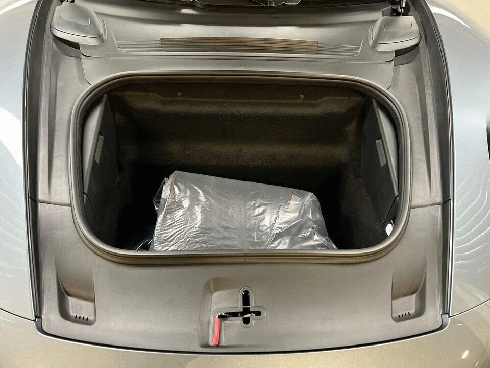 2026 Porsche 911 - Image 30 of 31