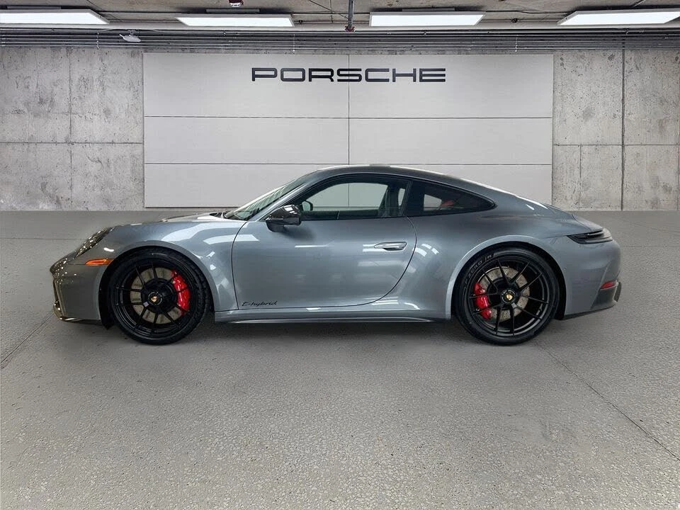 2026 Porsche 911 - Image 2 of 31