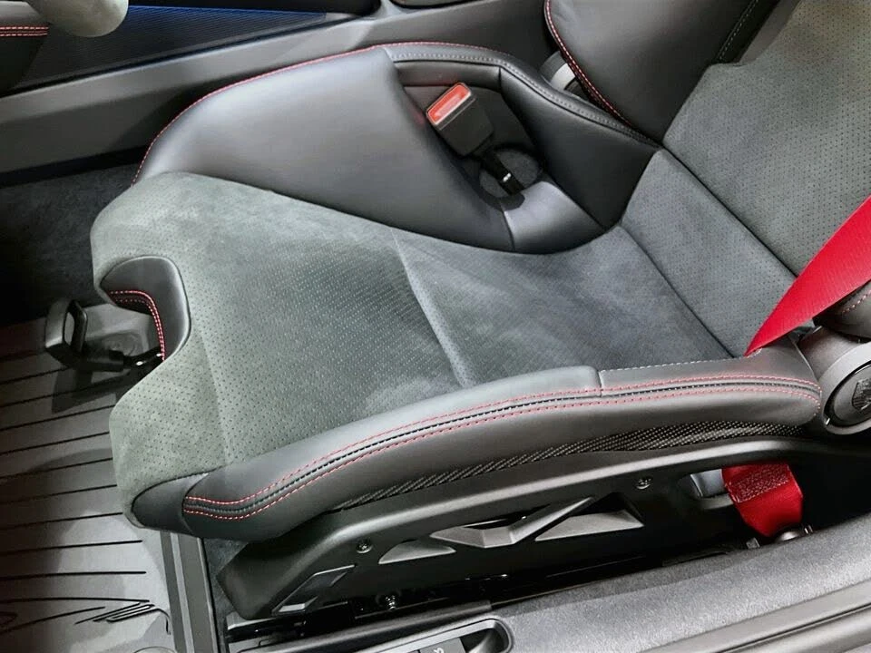 2026 Porsche 911 - Image 21 of 31