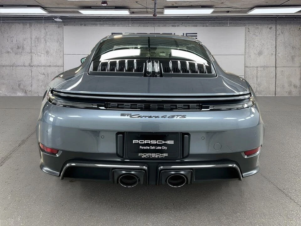 2026 Porsche 911 - Image 10 of 31