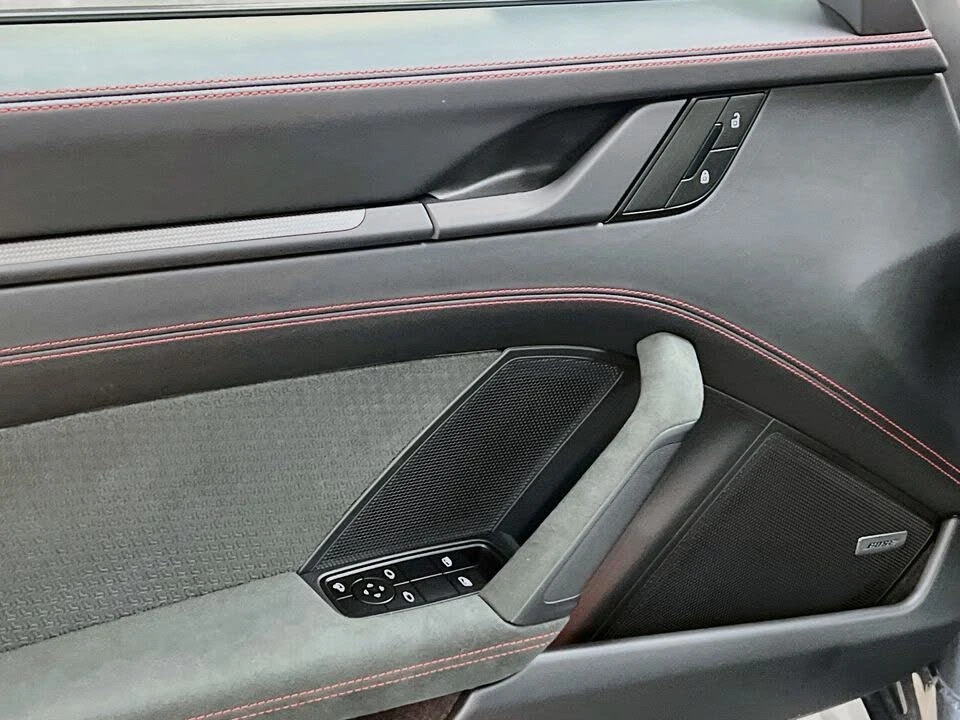 2026 Porsche 911 - Image 19 of 31