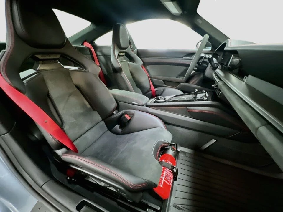2026 Porsche 911 - Image 28 of 31