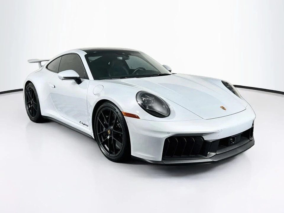 2026 Porsche 992 Carrera GTS - Image 7 of 7