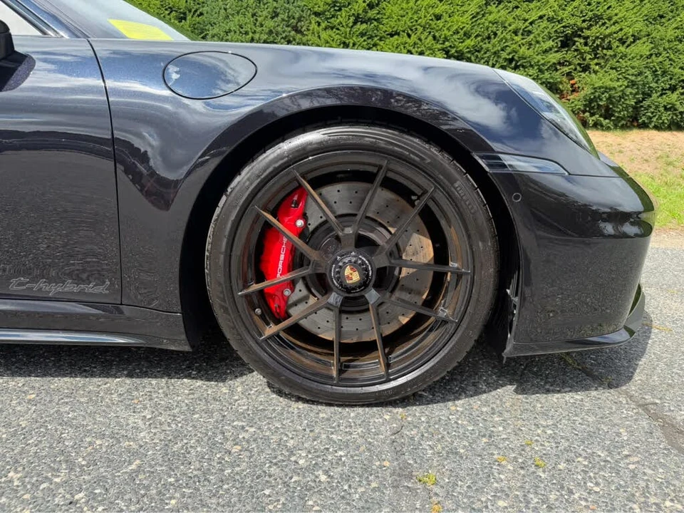 2026 Porsche 992 Carrera GTS - Image 12 of 31