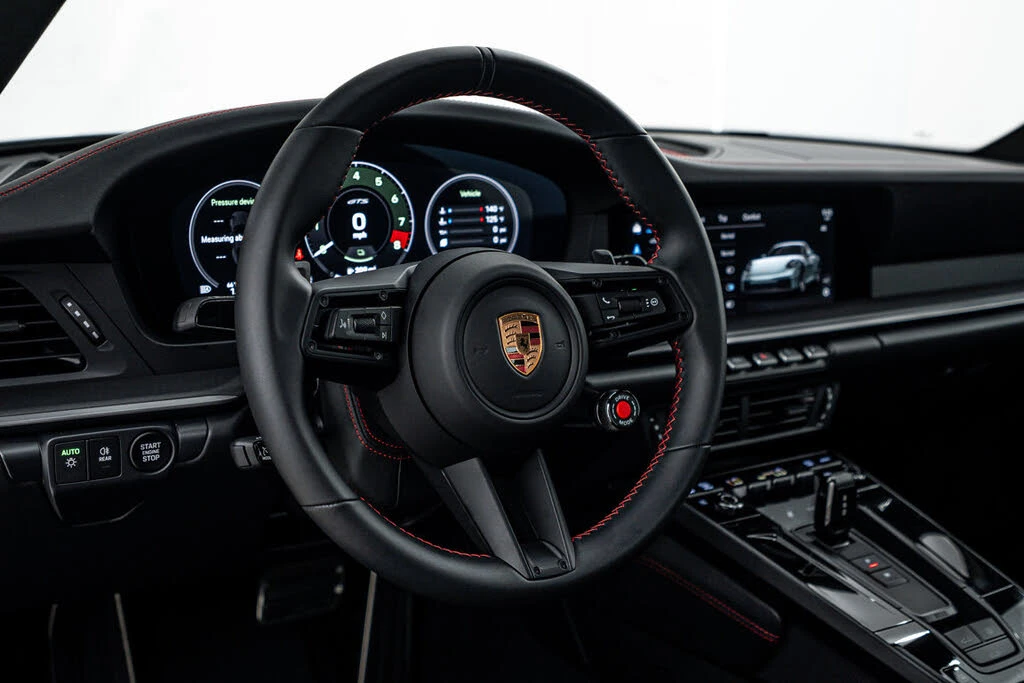 2026 Porsche 911 - Image 14 of 31