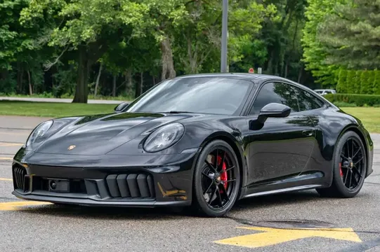 2026 Porsche 911 Carrera 4 GTS Coupe