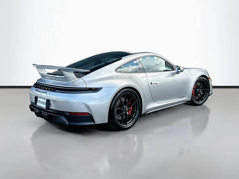 2026 Porsche 992 Carrera GTS - Image 9 of 31