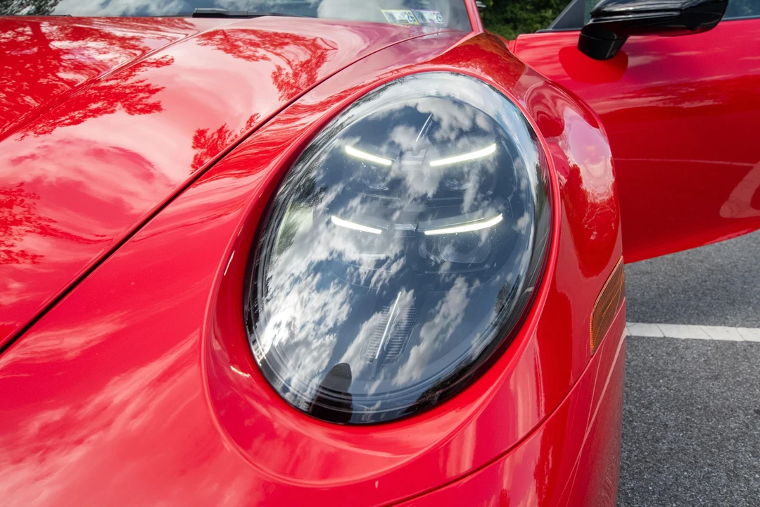 2026 Porsche 992 Carrera - Image 28 of 31