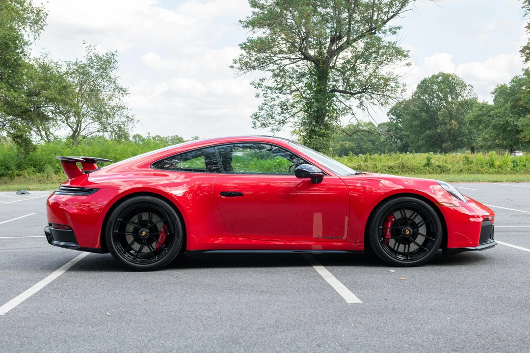 2026 Porsche 992 Carrera - Image 17 of 31