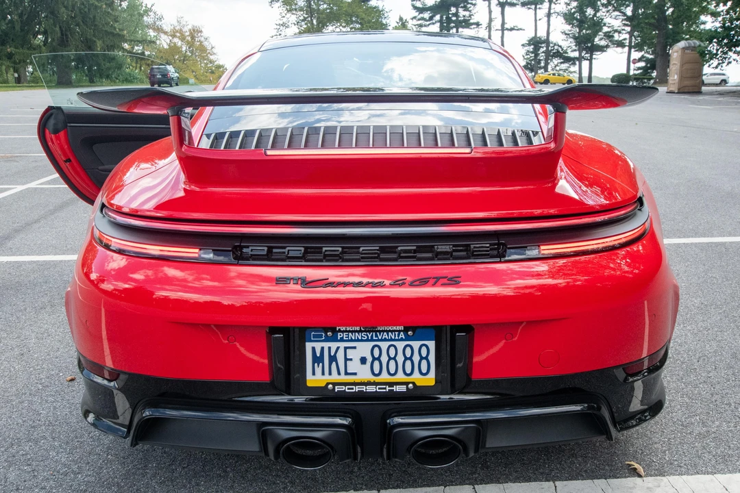 2026 Porsche 992 Carrera - Image 14 of 31