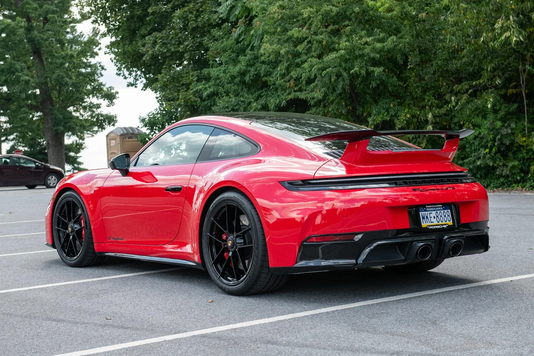 2026 Porsche 992 Carrera - Image 12 of 31