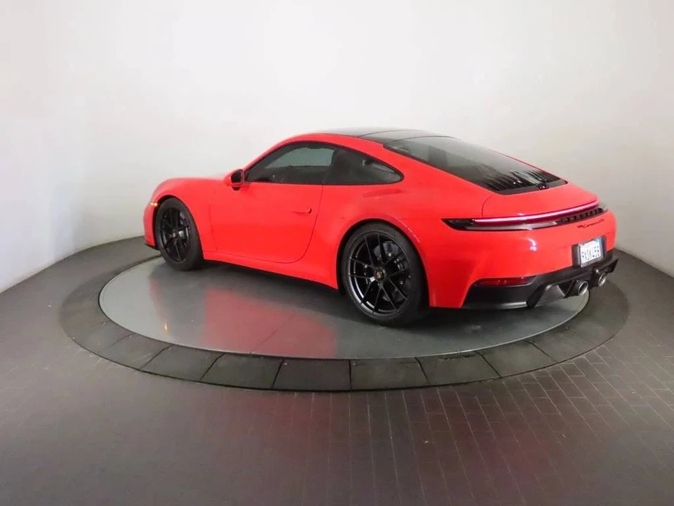 2026 Porsche 911 - Image 3 of 5