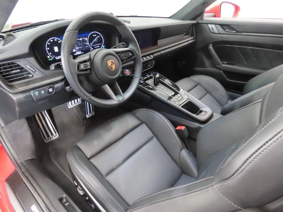 2026 Porsche 911 - Image 4 of 5