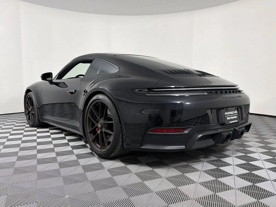 2026 Porsche 911 - Image 3 of 5