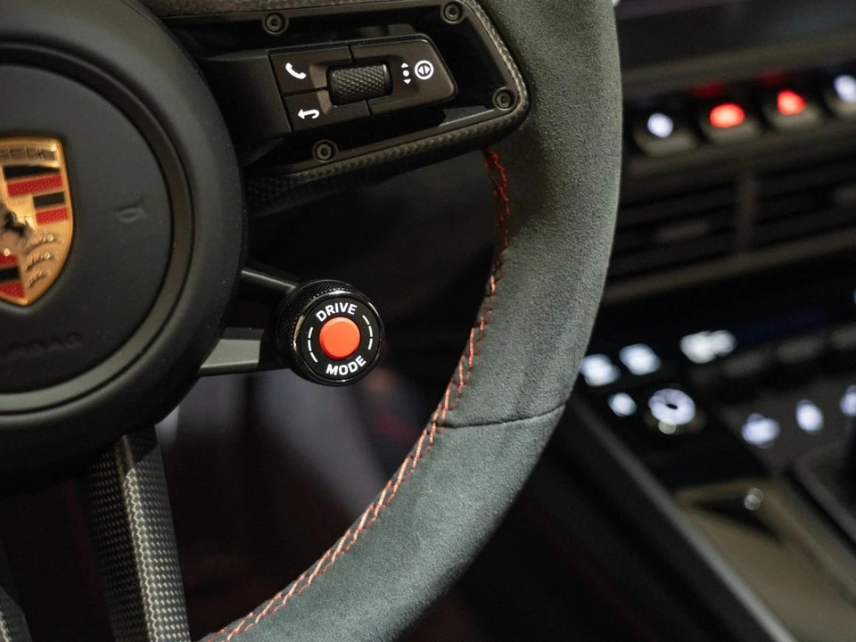 2026 Porsche 911 - Image 23 of 26