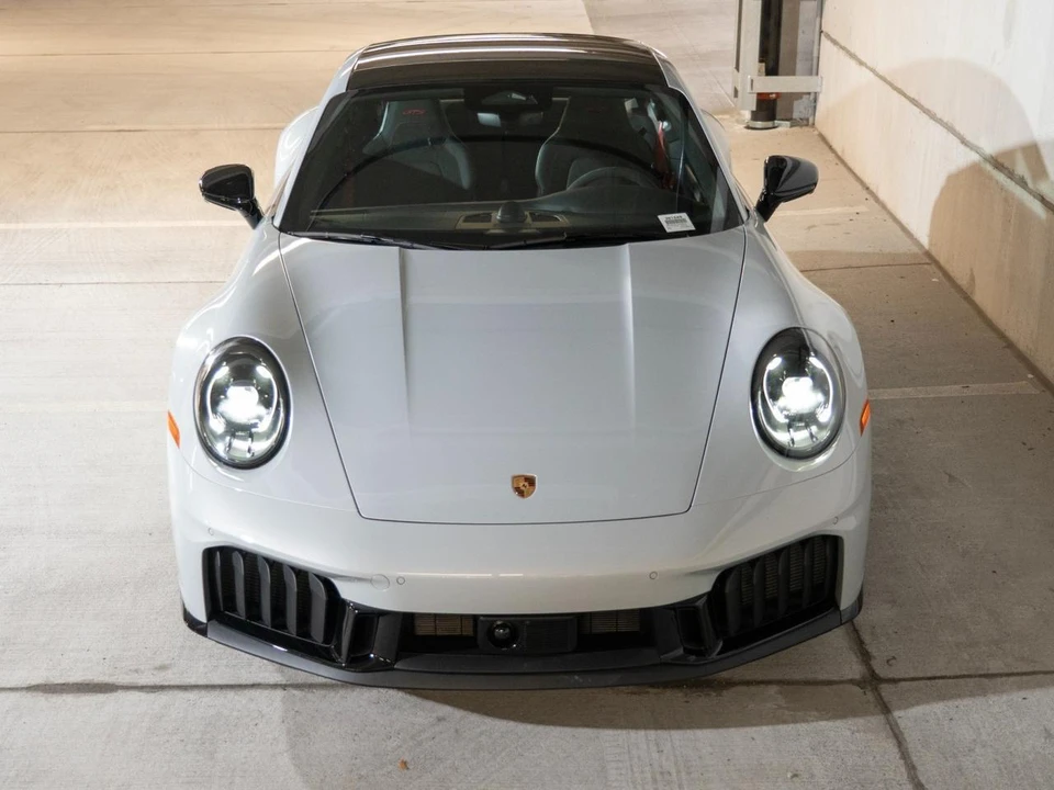 2026 Porsche 911 - Image 6 of 26