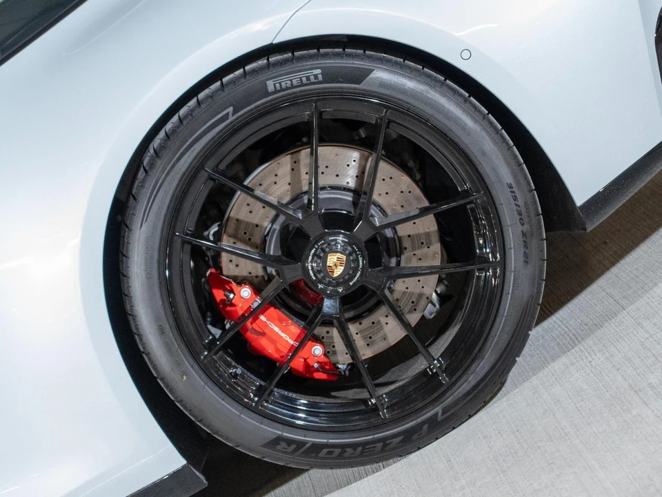 2026 Porsche 911 - Image 11 of 26