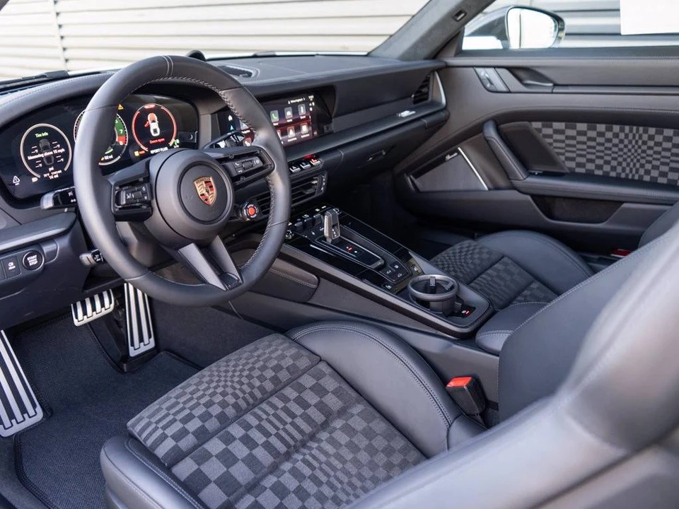 2026 Porsche 911 - Image 4 of 4