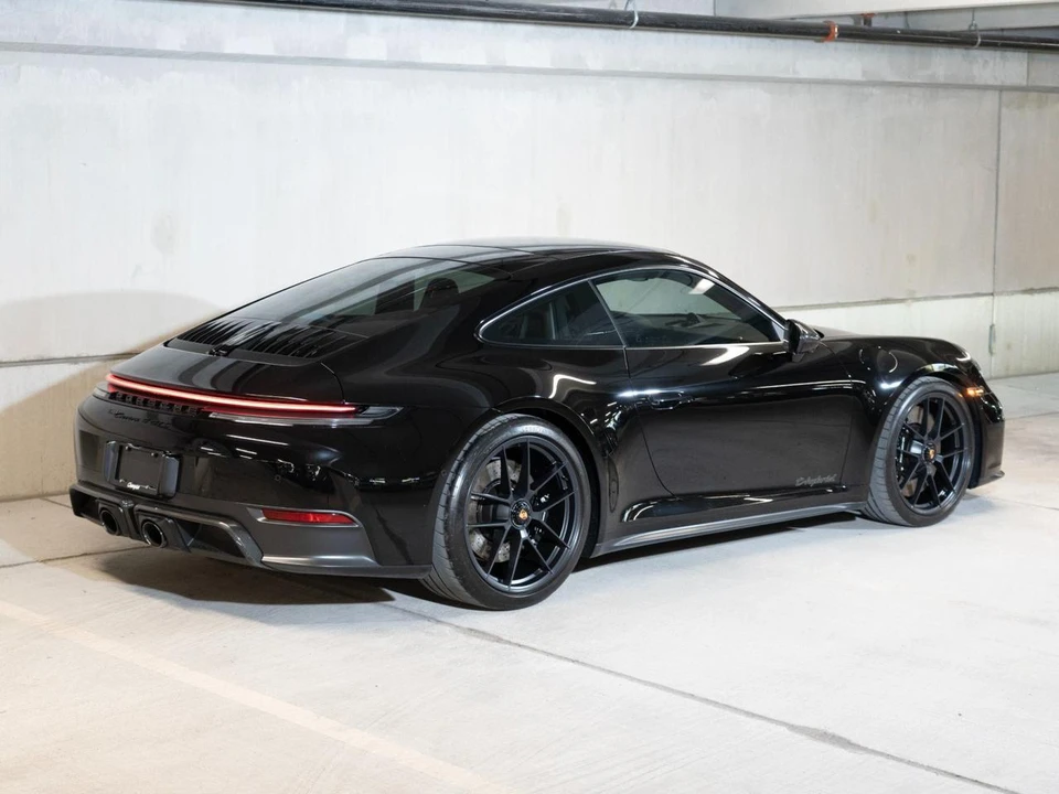 2026 Porsche 911 - Image 10 of 27