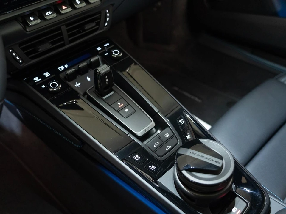2026 Porsche 911 - Image 22 of 27