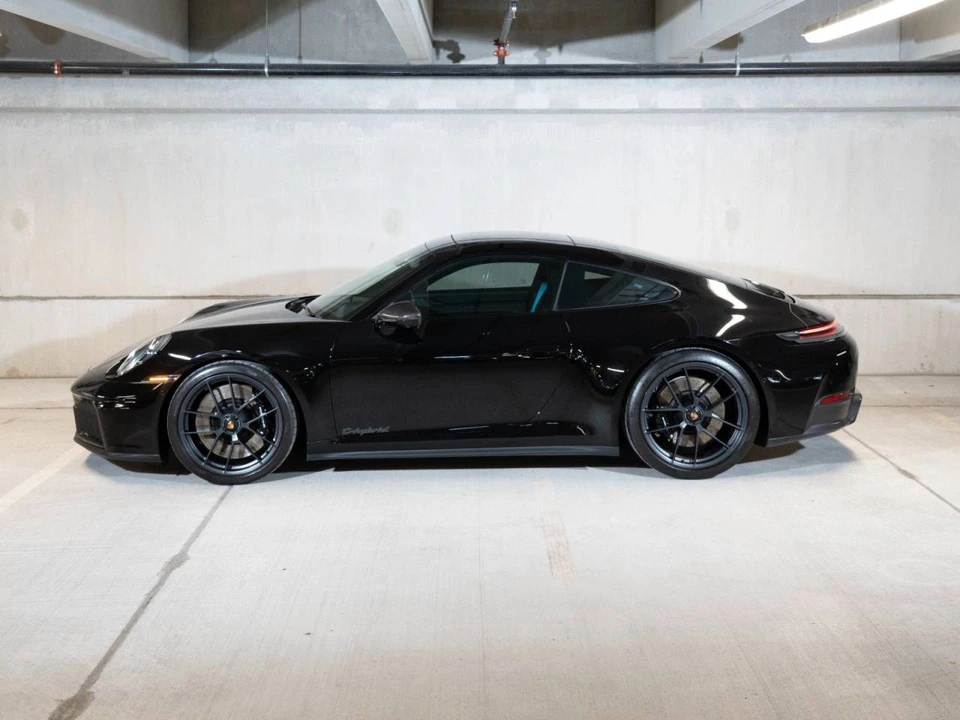 2026 Porsche 911 - Image 2 of 5