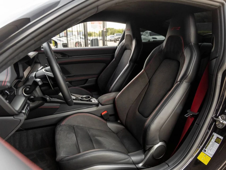 2026 Porsche 911 - Image 5 of 5