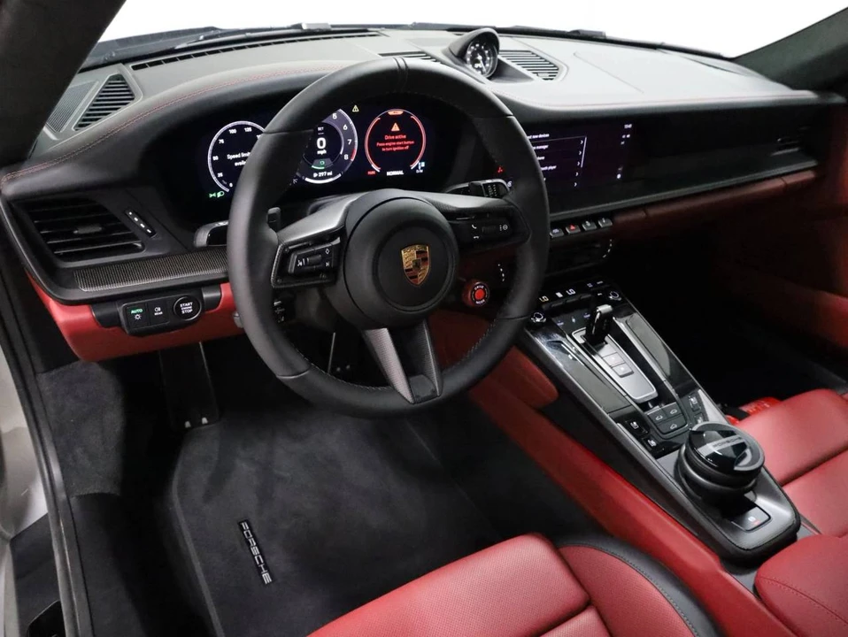 2026 Porsche 911 - Image 4 of 4