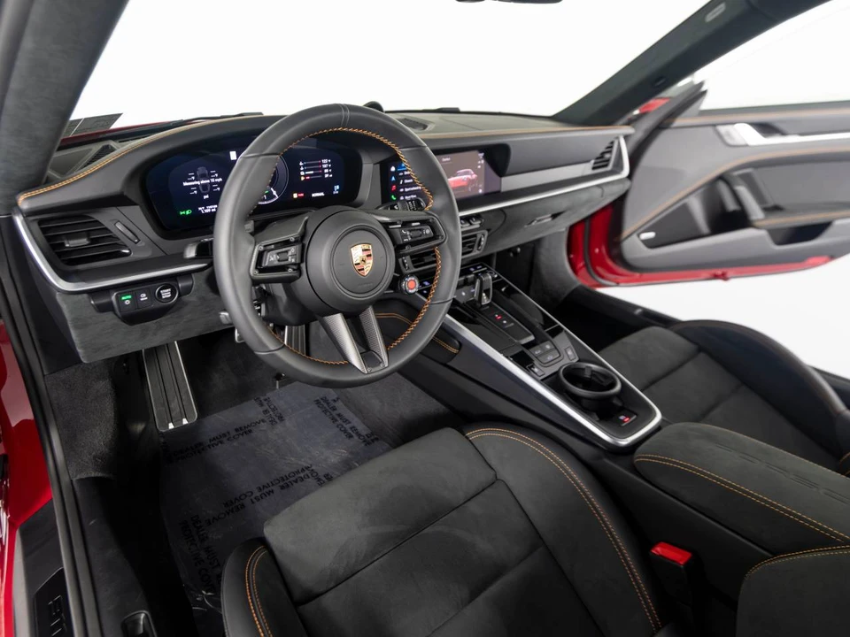 2026 Porsche 911 - Image 4 of 5