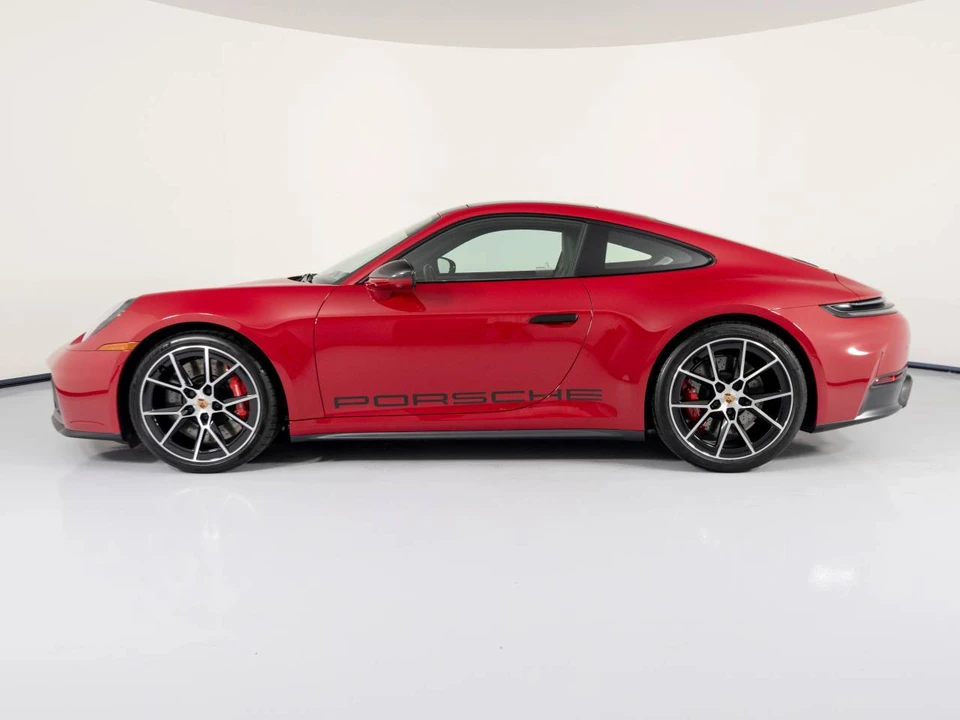 2026 Porsche 911 - Image 2 of 5