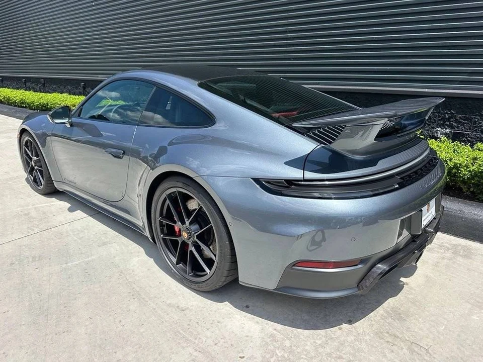 2026 Porsche 911 - Image 3 of 5