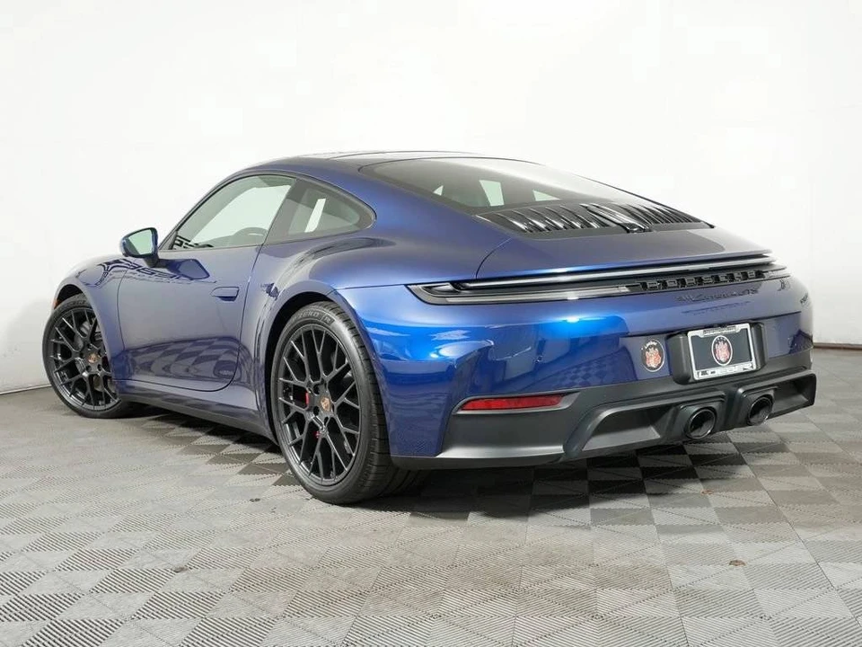 2026 Porsche 911 - Image 3 of 4