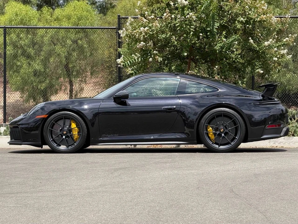 2026 Porsche 911 - Image 2 of 4