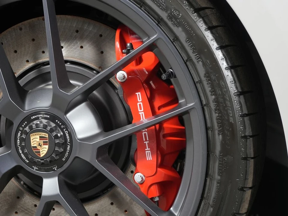 2026 Porsche 911 - Image 17 of 31