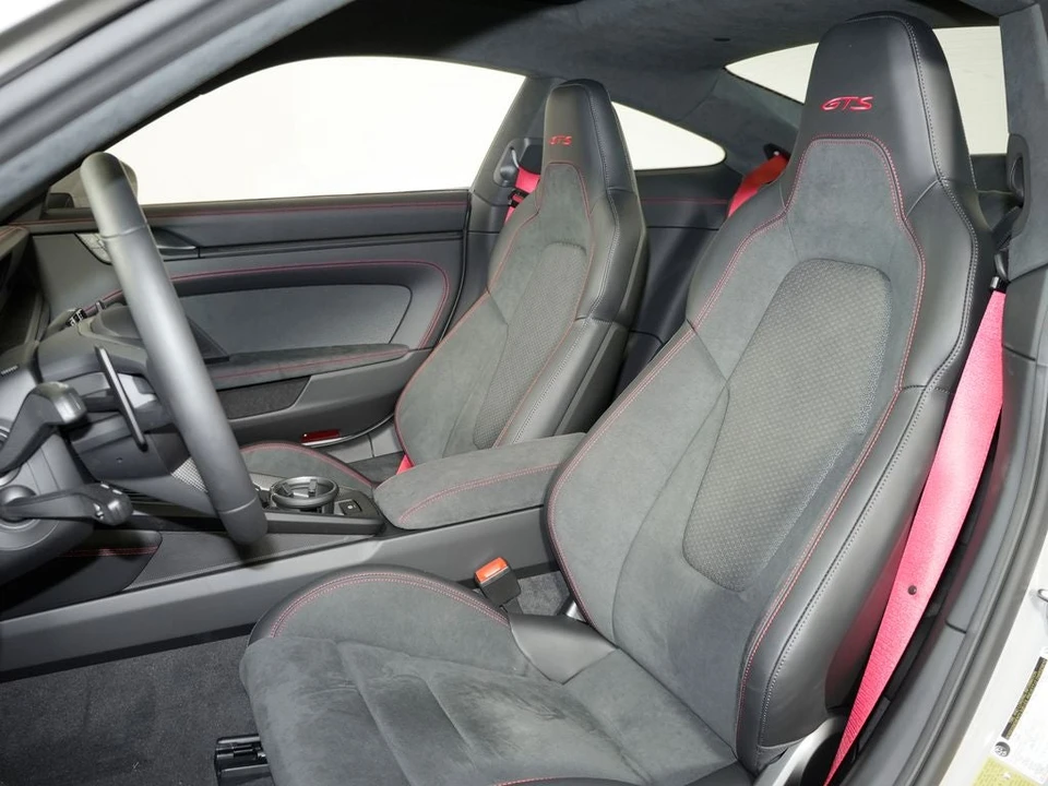 2026 Porsche 911 - Image 5 of 31