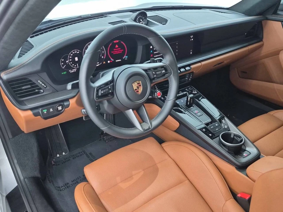 2026 Porsche 911 - Image 4 of 4