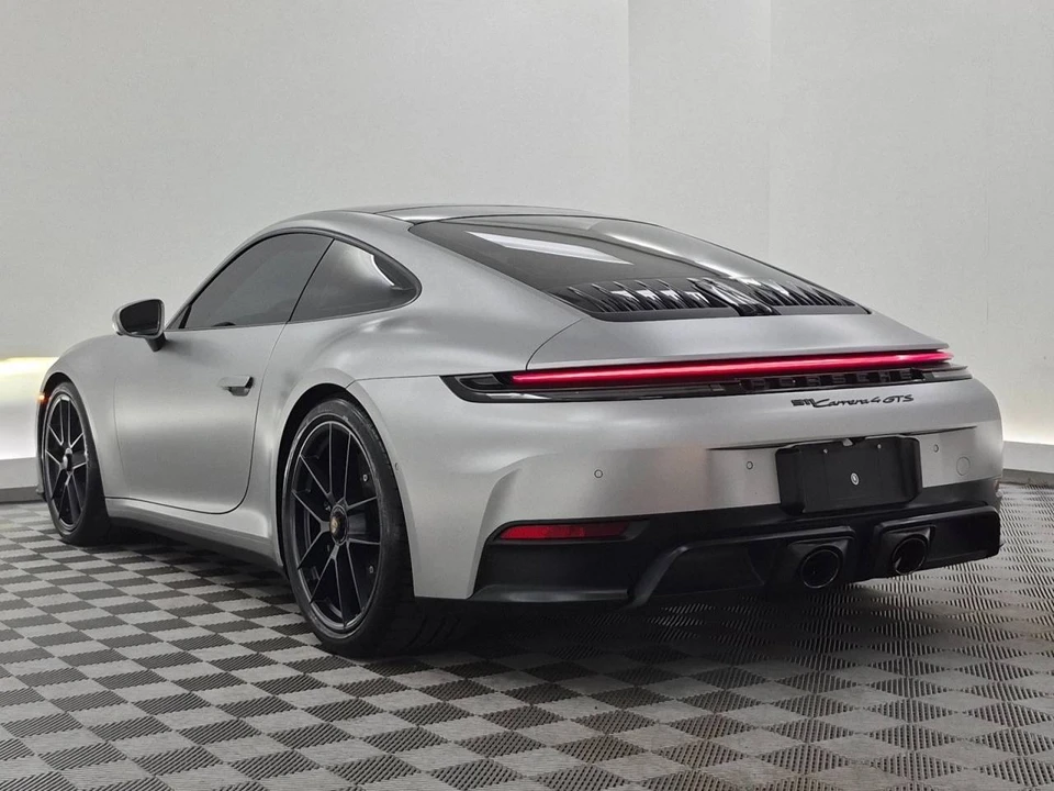 2026 Porsche 911 - Image 3 of 4