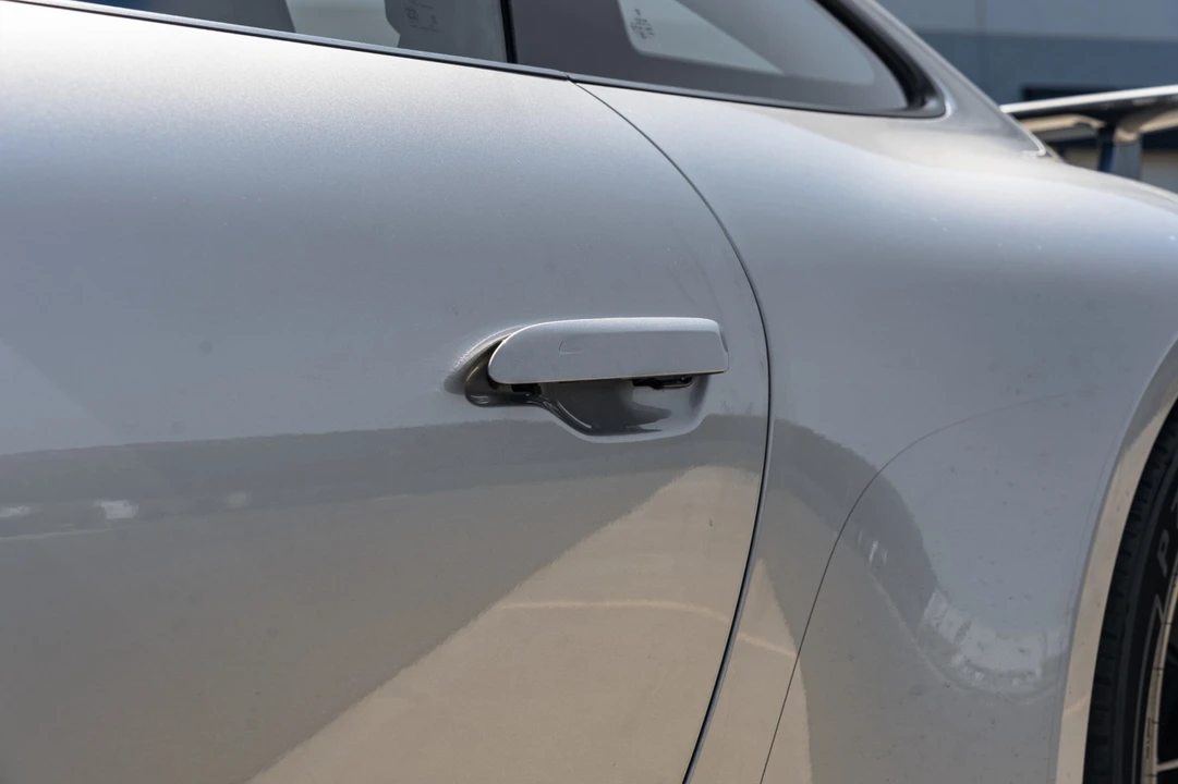 2026 Porsche 911 - Image 19 of 31