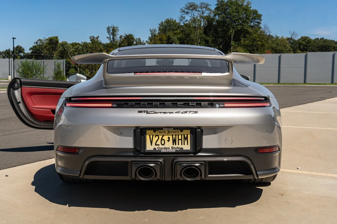 2026 Porsche 911 - Image 24 of 31