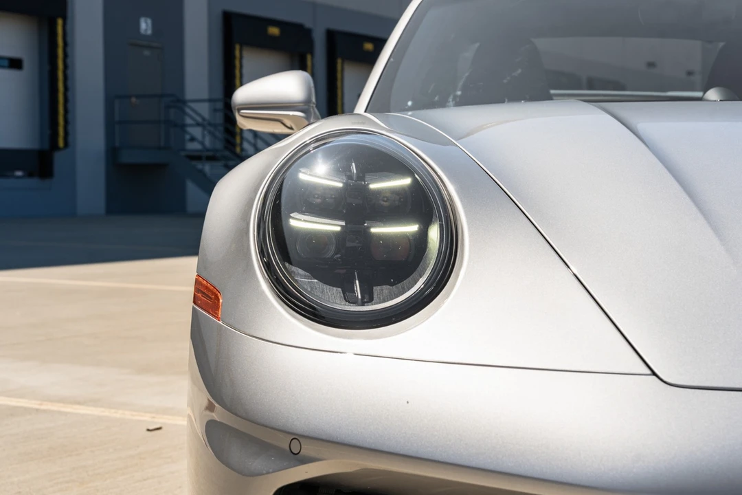2026 Porsche 911 - Image 12 of 31