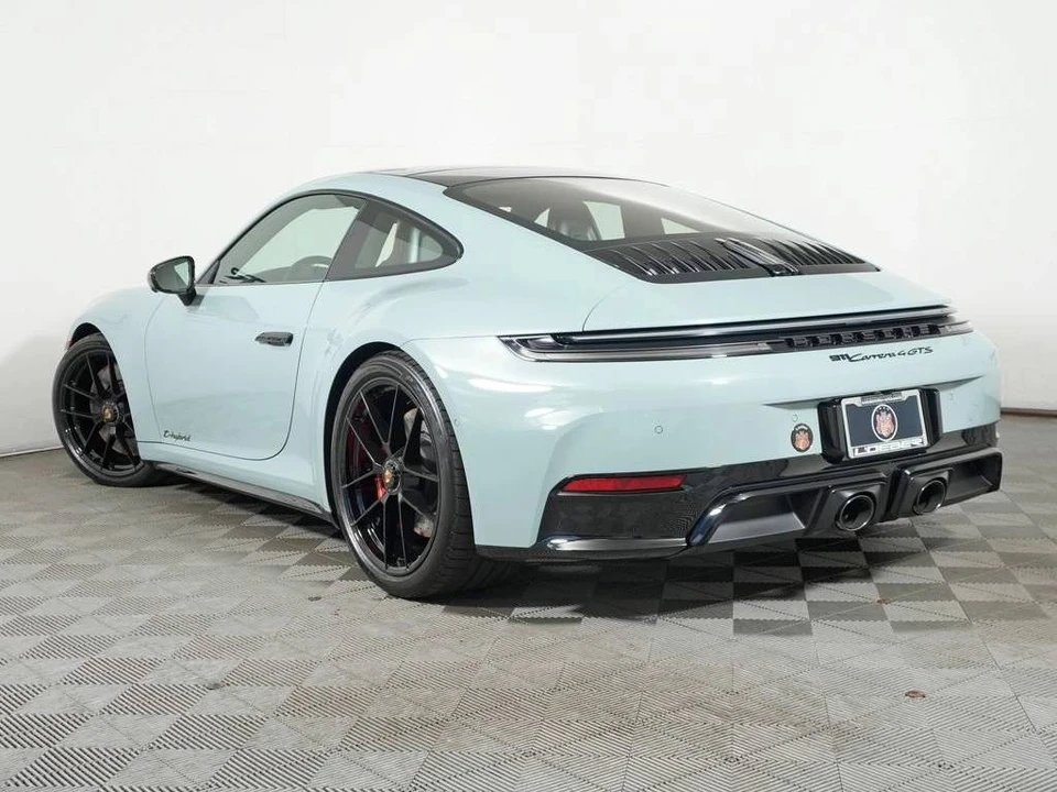 2026 Porsche 911 - Image 3 of 5