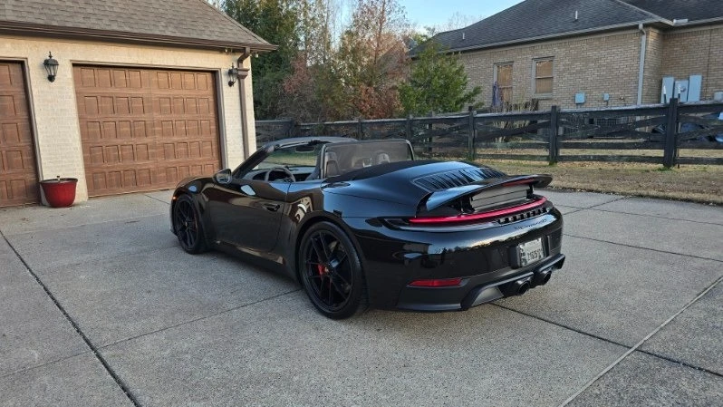 2026 Porsche 911 - Image 13 of 19