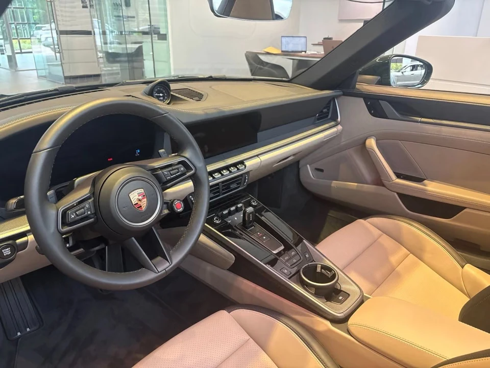 2026 Porsche 992 Carrera 4S - Image 28 of 31