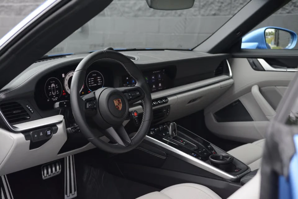 2026 Porsche 992 Carrera 4S - Image 27 of 31