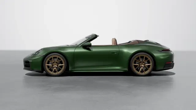 2026 Porsche 911 - Image 14 of 30