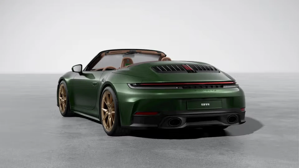 2026 Porsche 911 - Image 19 of 30