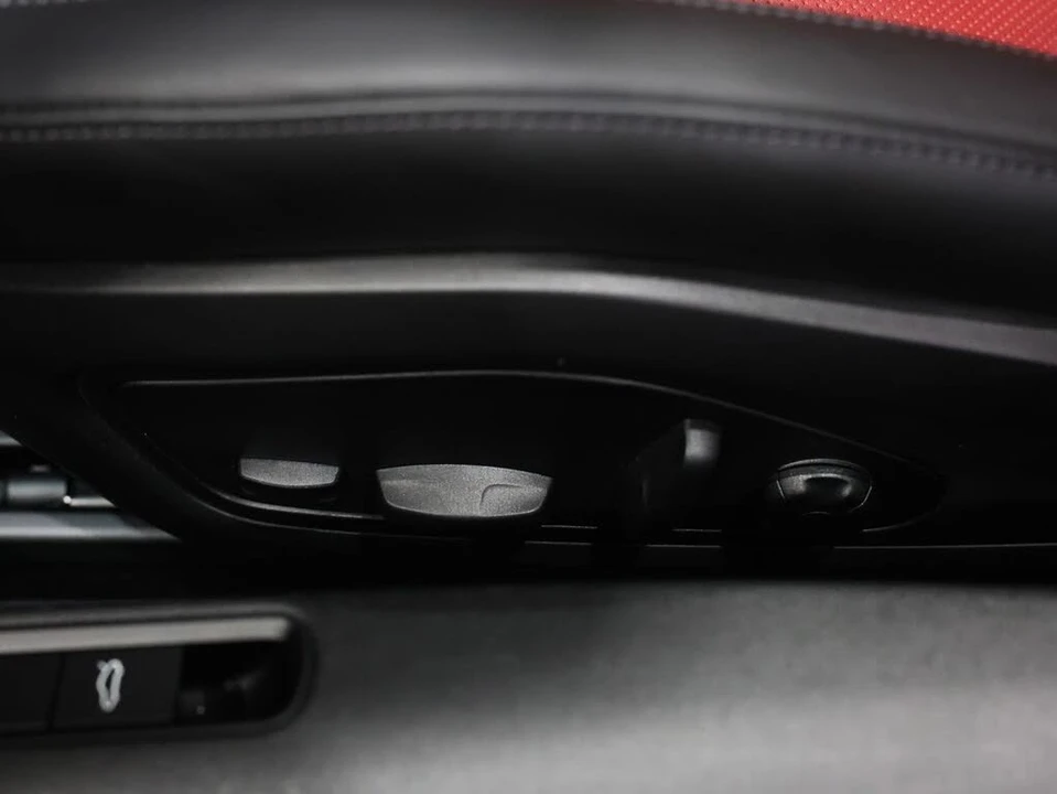 2026 Porsche 992 Carrera 4S - Image 26 of 31