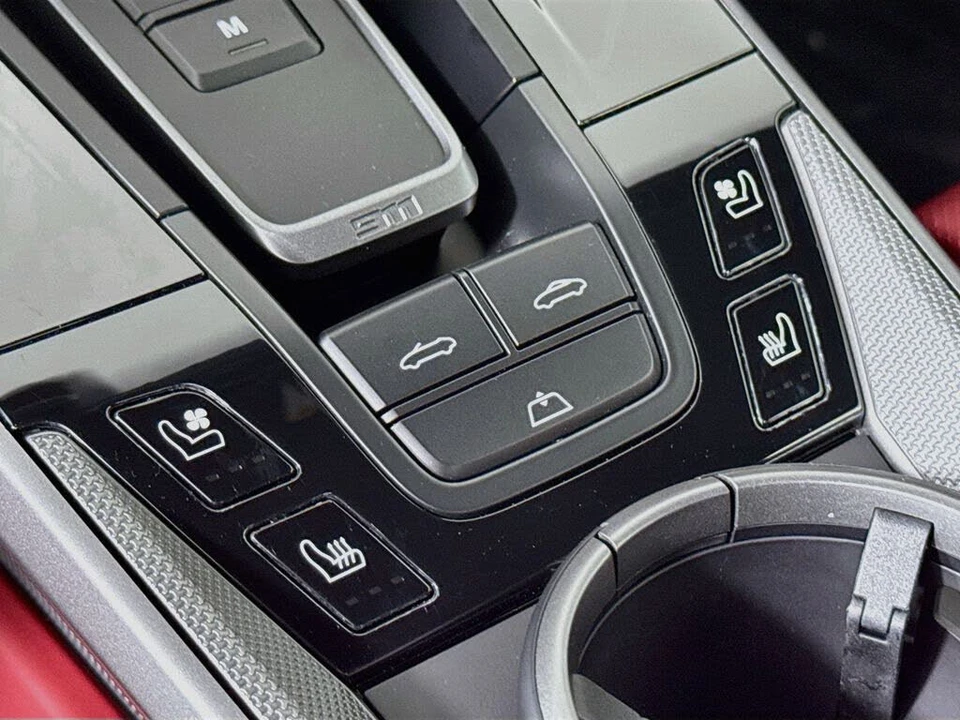 2026 Porsche 992 Carrera 4S - Image 22 of 31