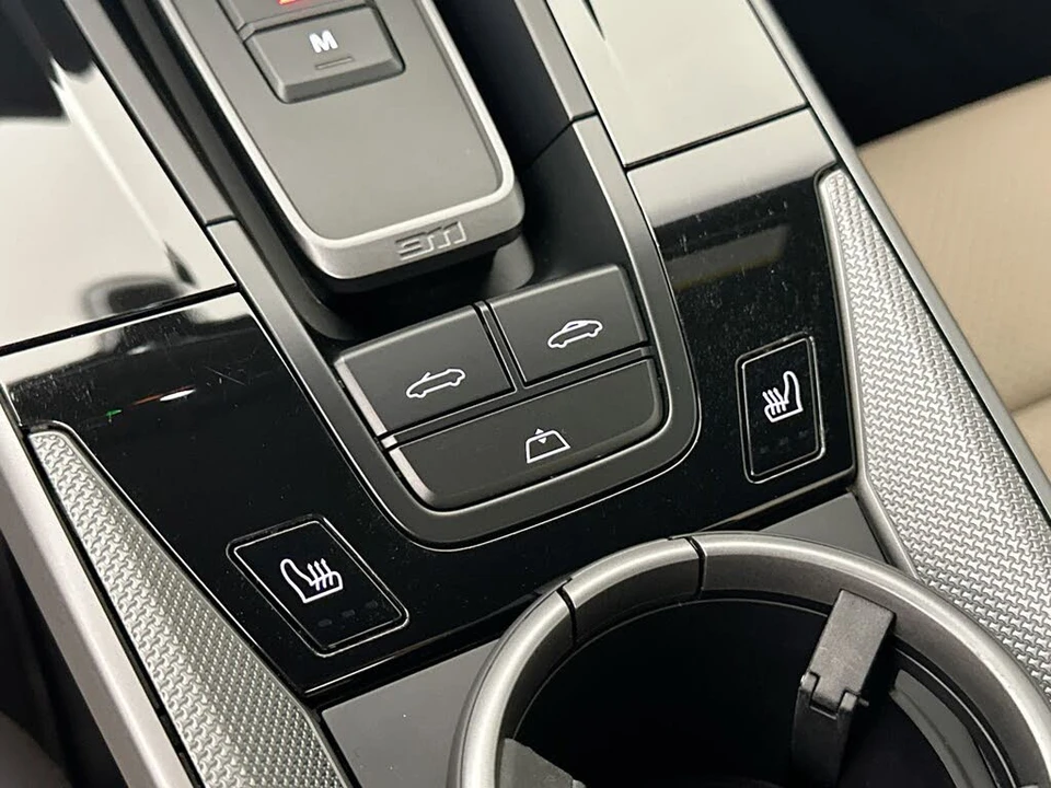 2026 Porsche 992 Carrera 4S - Image 29 of 31